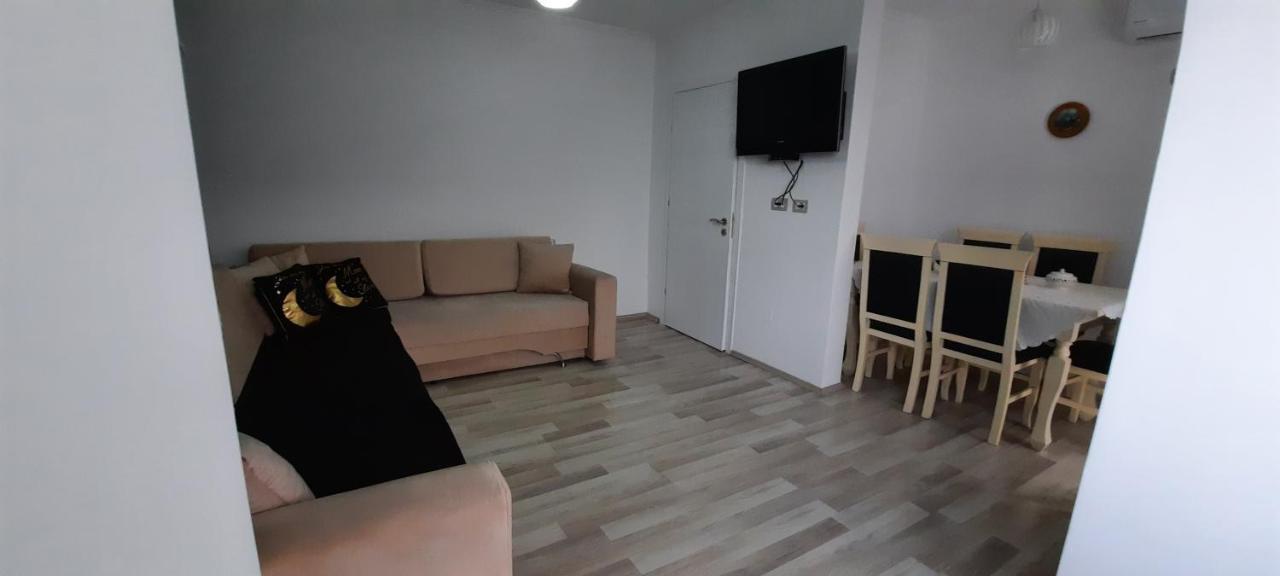 Apartament Apartament Clara Përmet Zewnętrze zdjęcie